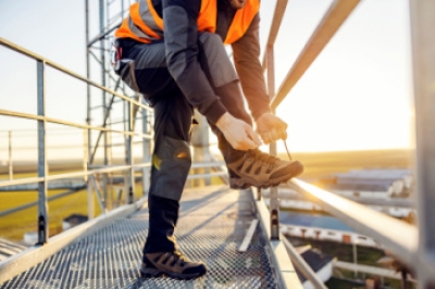 The Benefits of Wearing the Right Shoes at Work